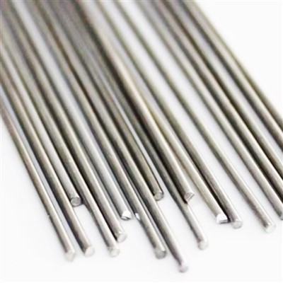 Barra de titanio usada por tornillo de columna